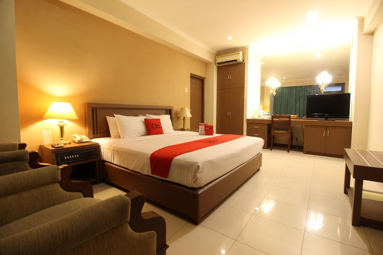 Reddoorz Premium @ Slamet Riyadi 2 Solo Exterior foto